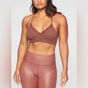 Athleta Everyday Bra In Powervita A-C
Cinnamon Brown, size Small